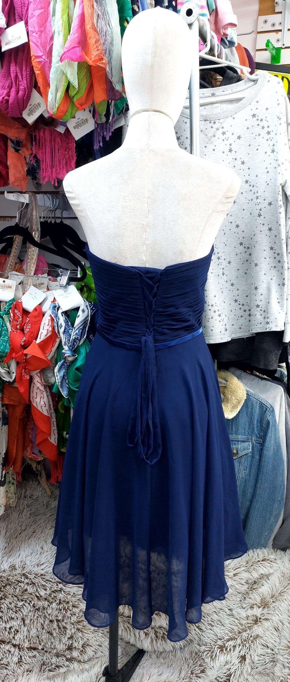 Vestido azul marino corto