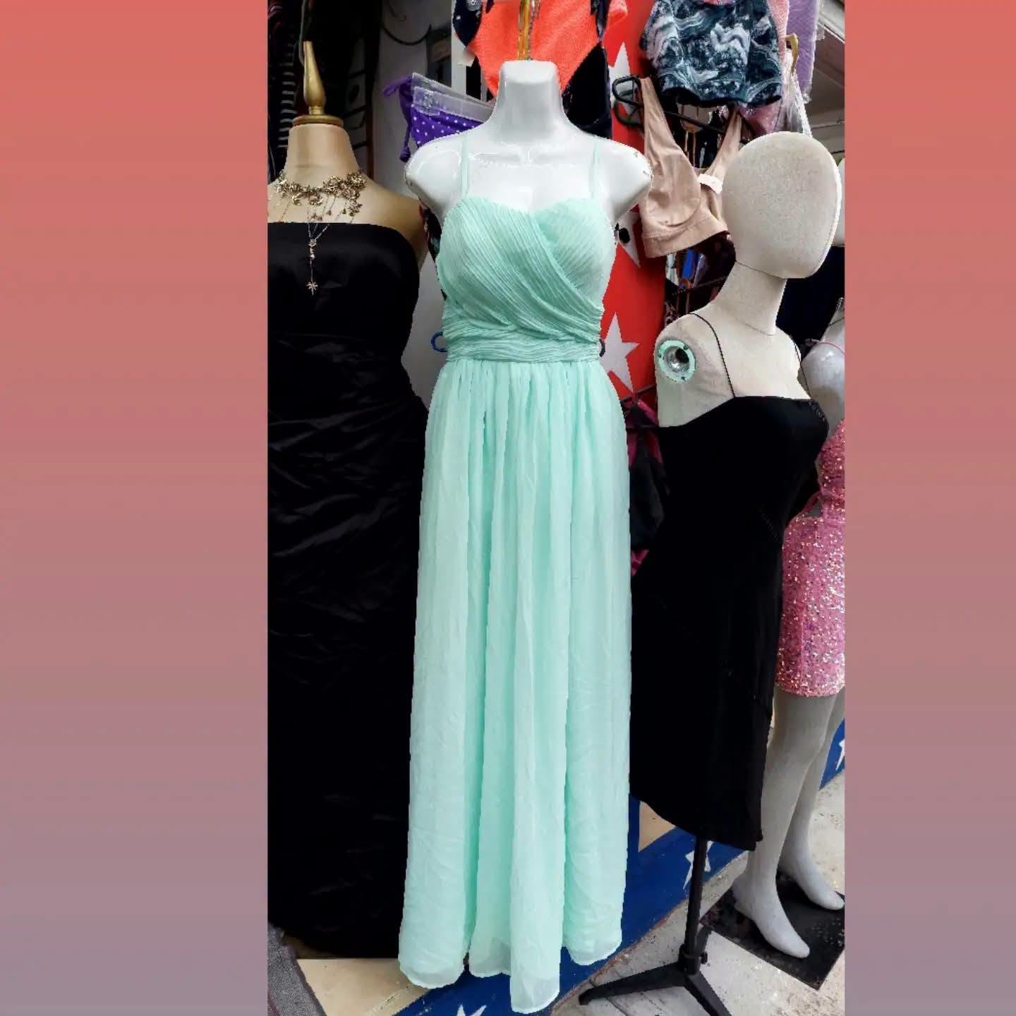 Vestido verde menta largo