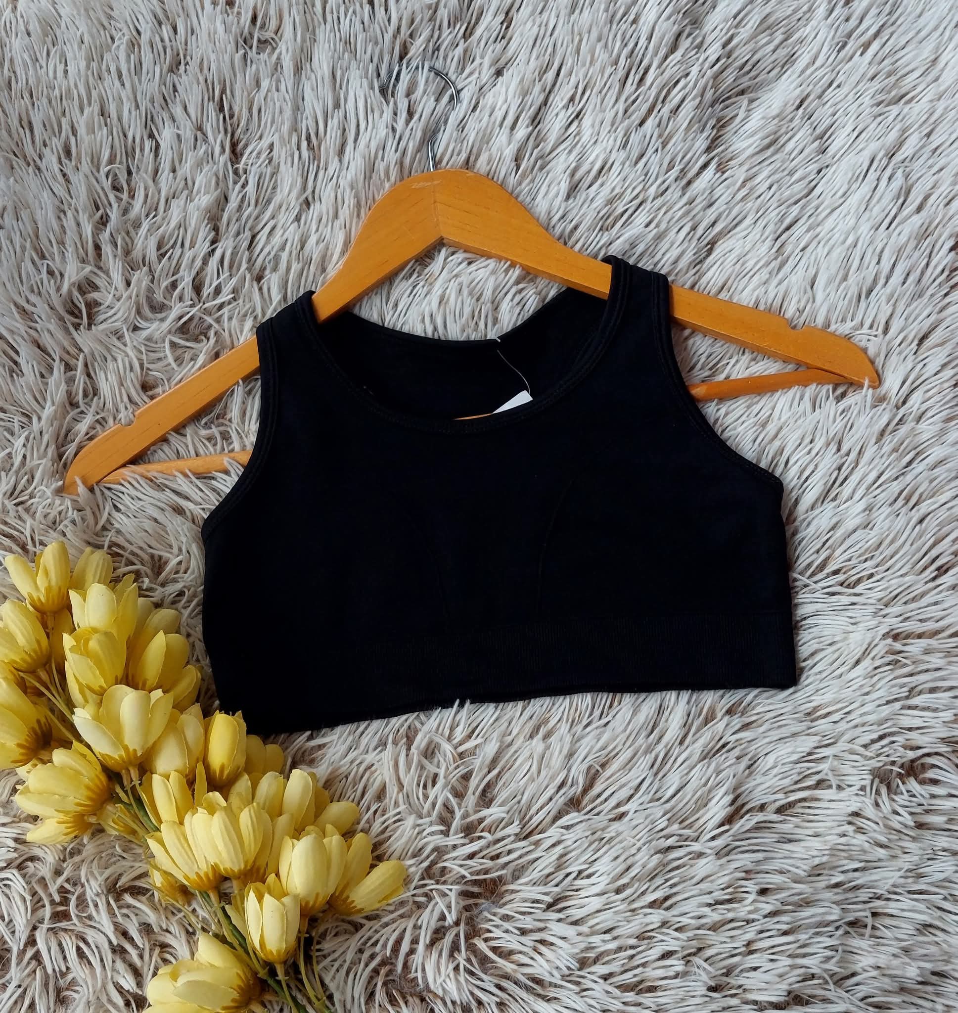 TOP NEGRO CUELLO REDONDO