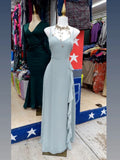 Vestido color verde menta, con olanes de lado