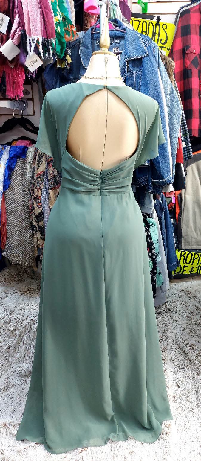 Vestido Color verde salvia  manga corta
