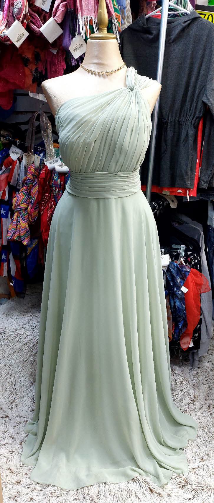 Vestido verde menta asimétrico
