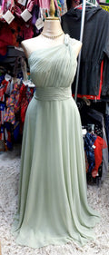 Vestido verde menta asimétrico