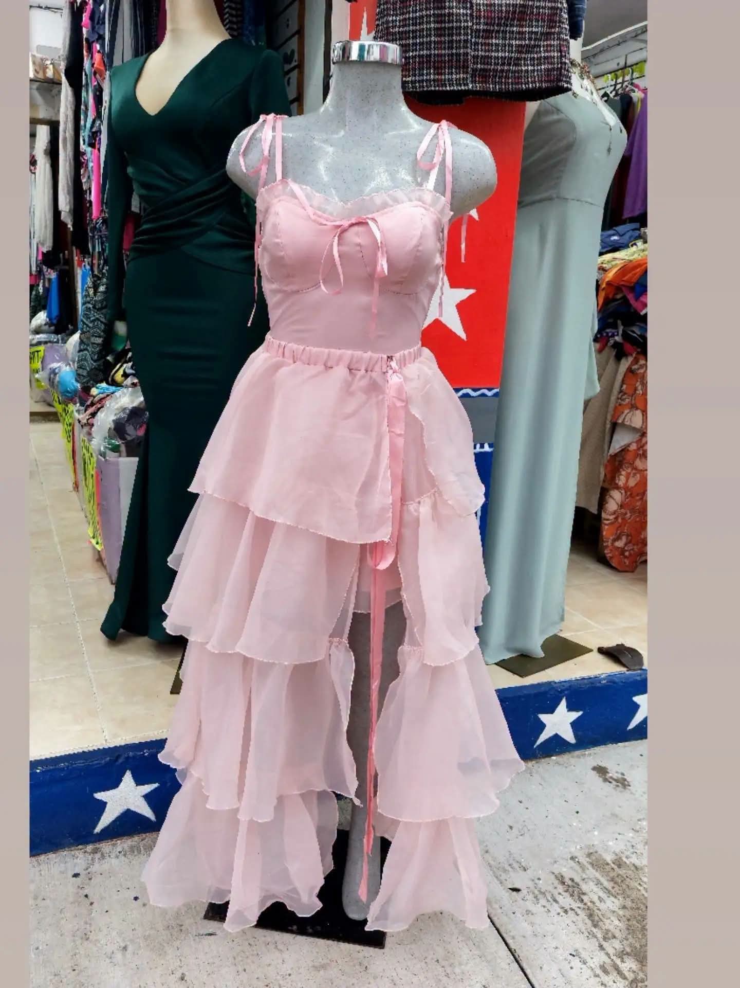 Vestido rosa con falda montable