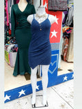 Vestido corto azul marino brilloso
