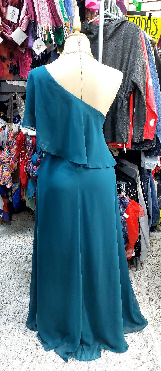 Vestido color petróleo asimétrico