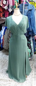 Vestido Color verde salvia  manga corta